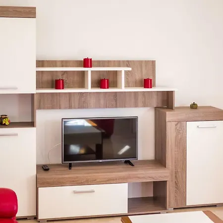 Apartman Lucija *