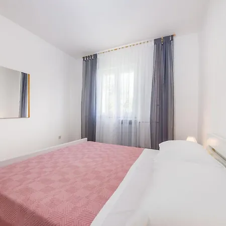 Apartman Lucija Apartament *